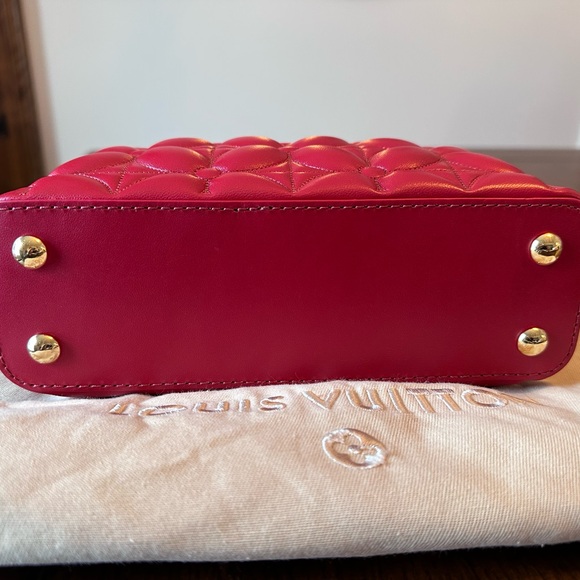 Capucine East West Mini Louis Vuitton - Picture 6 of 8